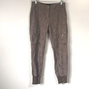 James Jeans Women's Boyfriend Cargo Pant in sandstorm brown size 26